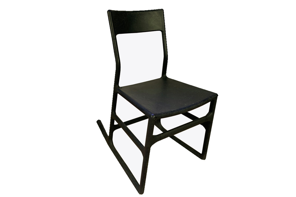 Chaise en résine IKEA vintage