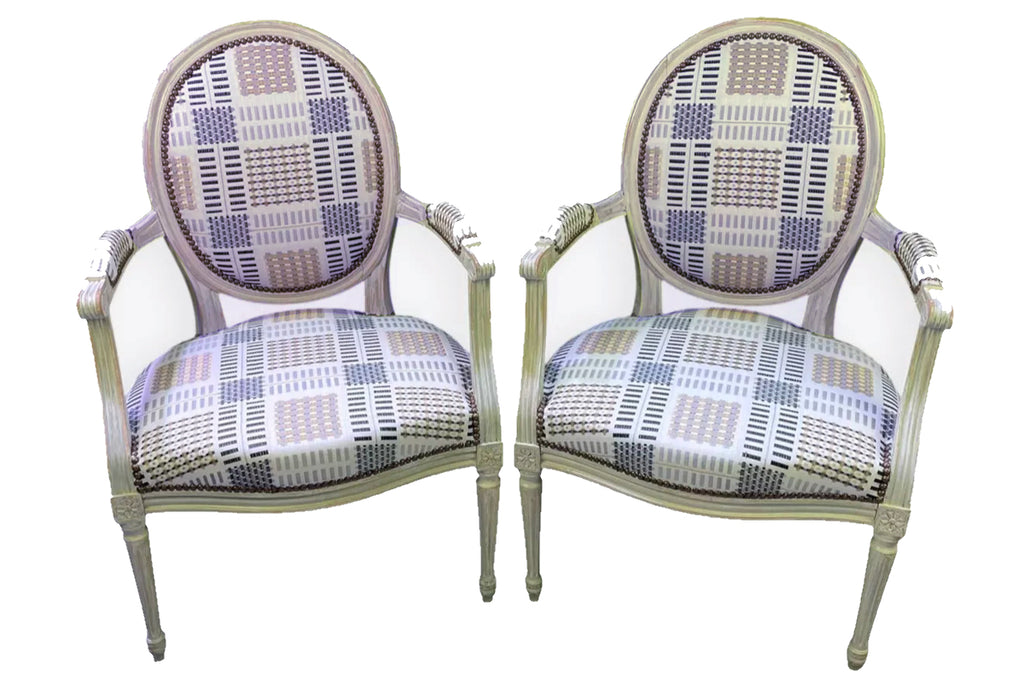 Paire de fauteuils style Louis 16