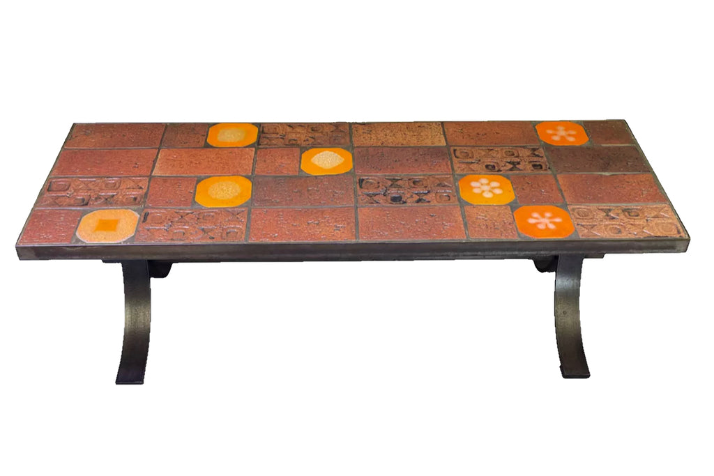Table basse à plateau de céramiques