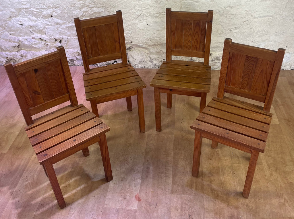 Lot de 4 chaises en bois années 1950