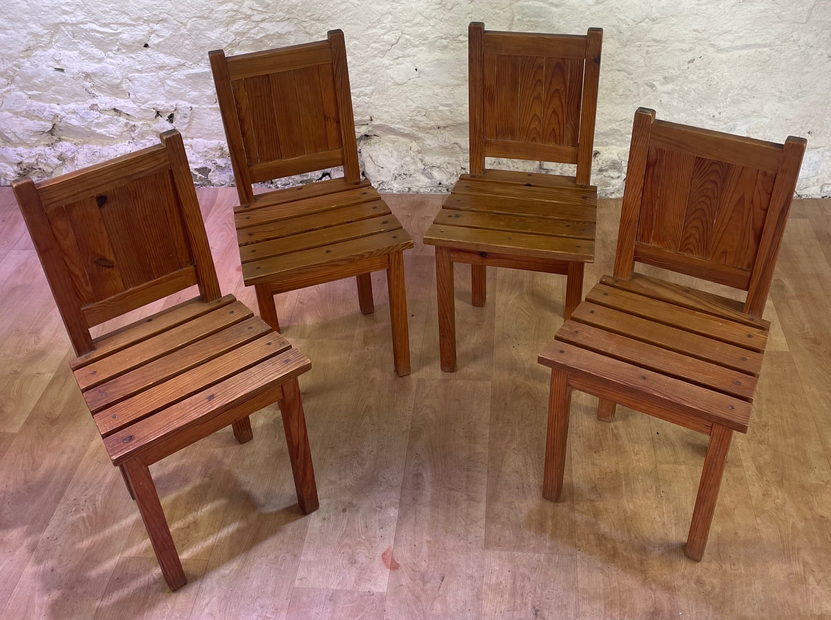 Lot de 4 chaises en bois années 1950