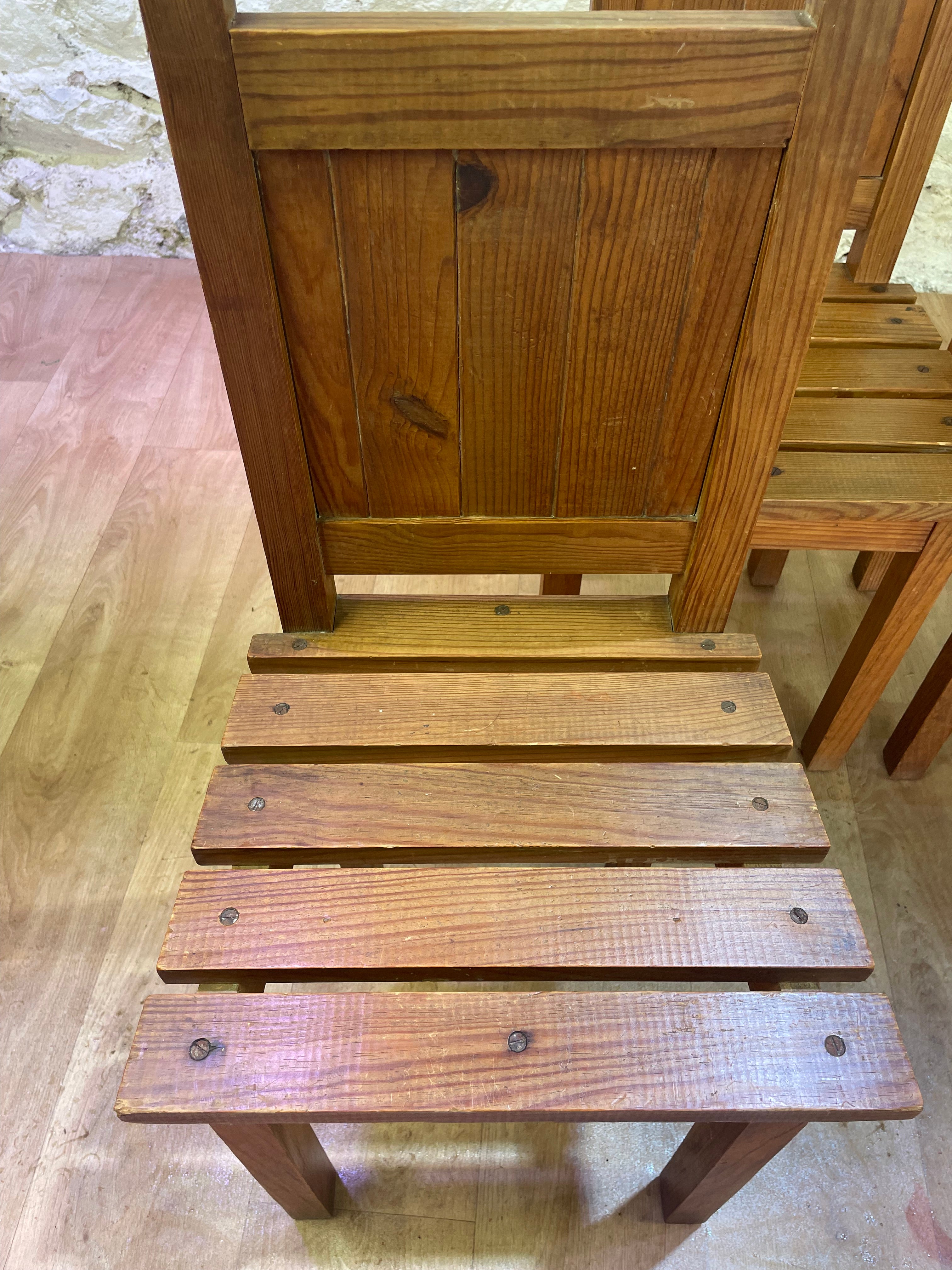 Lot de 4 chaises en bois années 1950