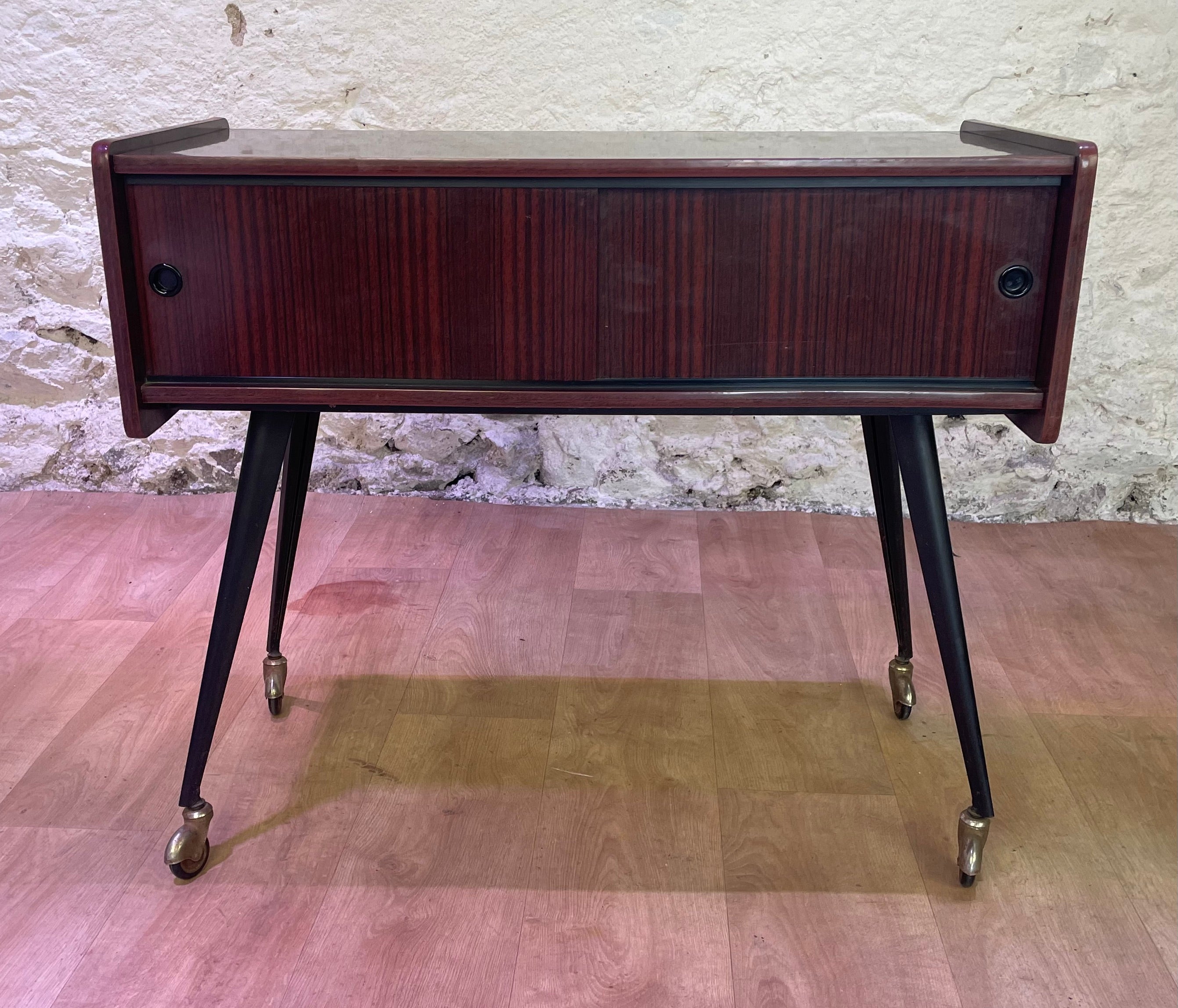 Meuble chaîne Hifi ou TV