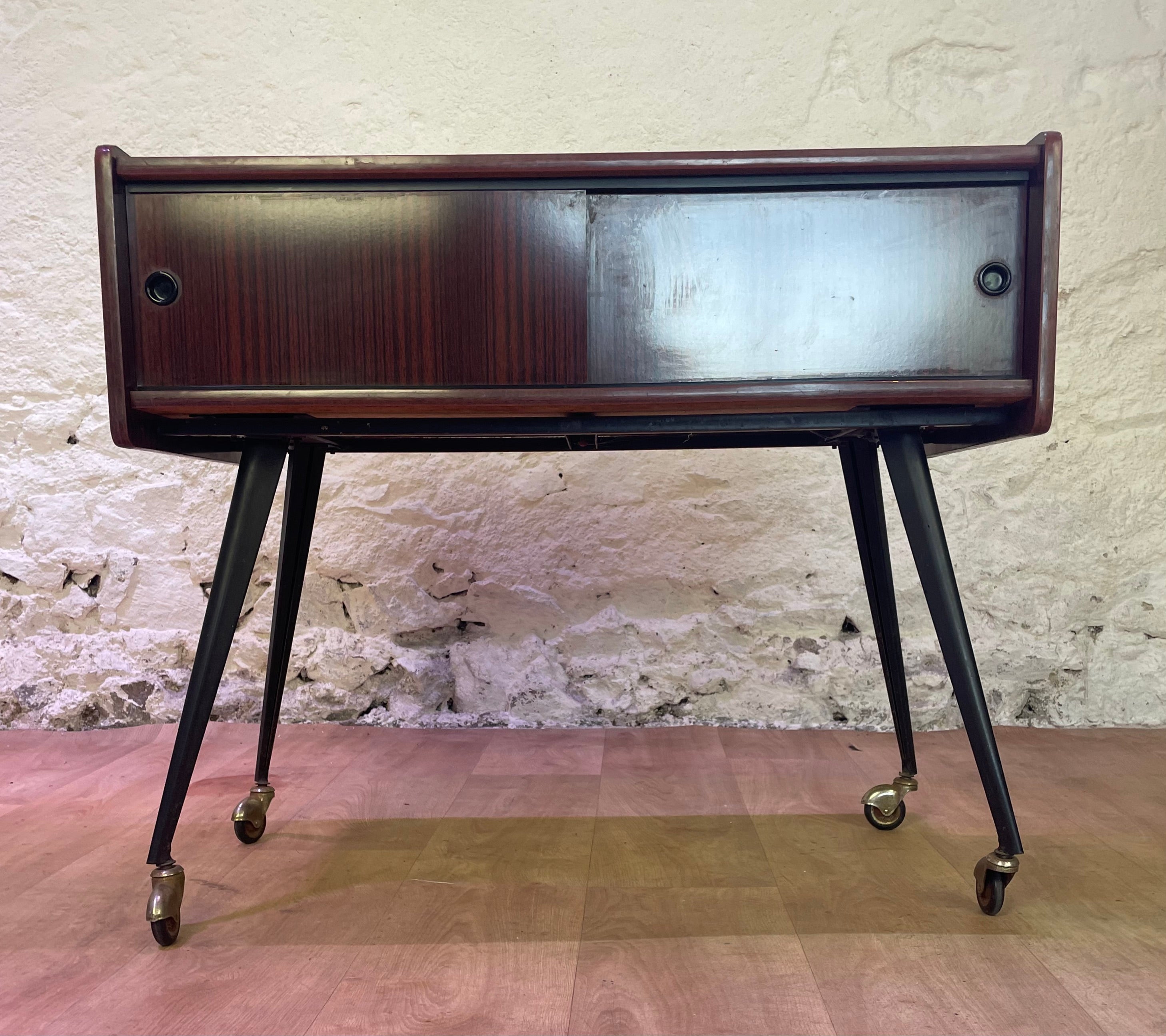 Meuble chaîne Hifi ou TV