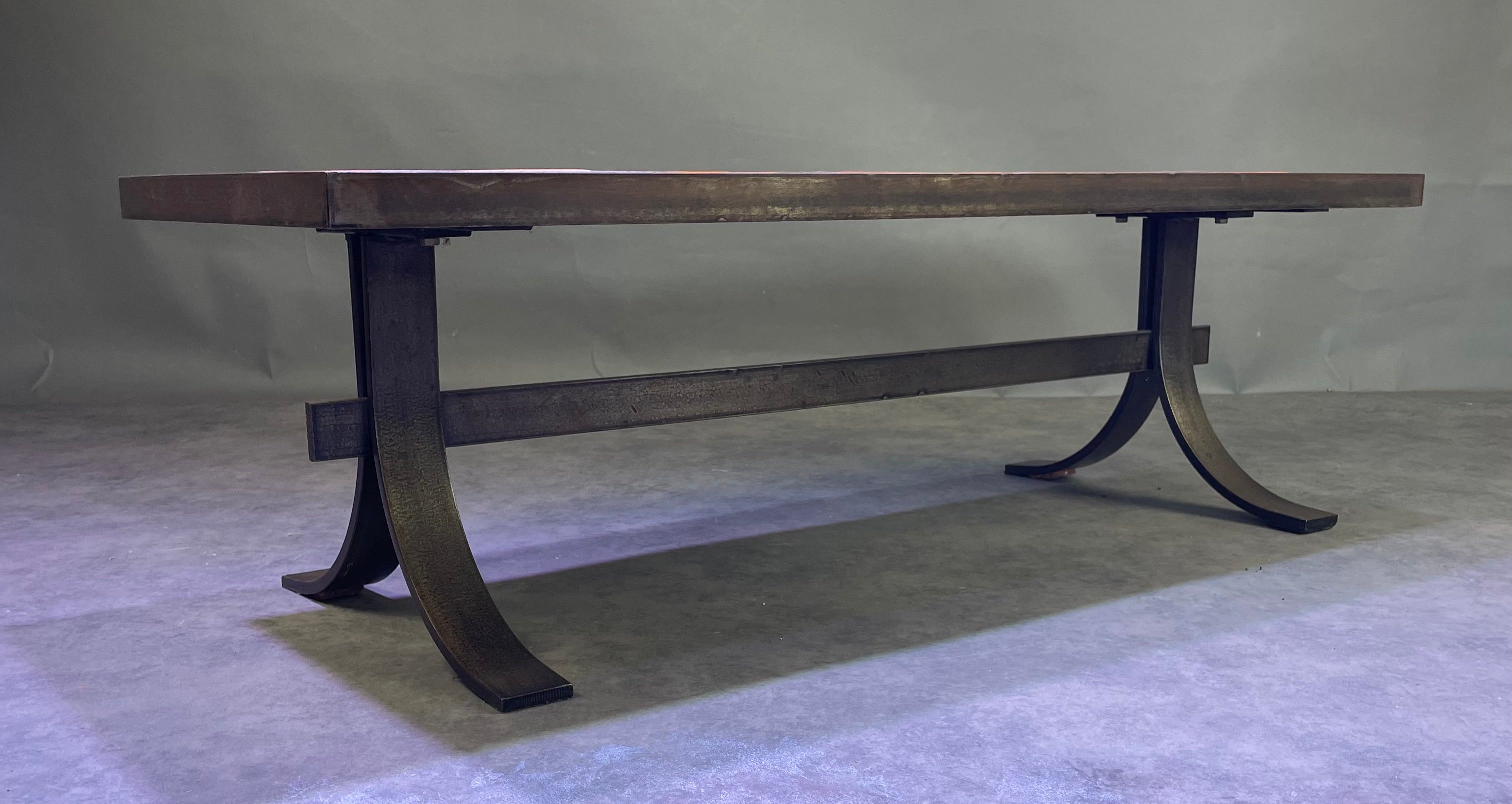 Table basse à plateau de céramiques