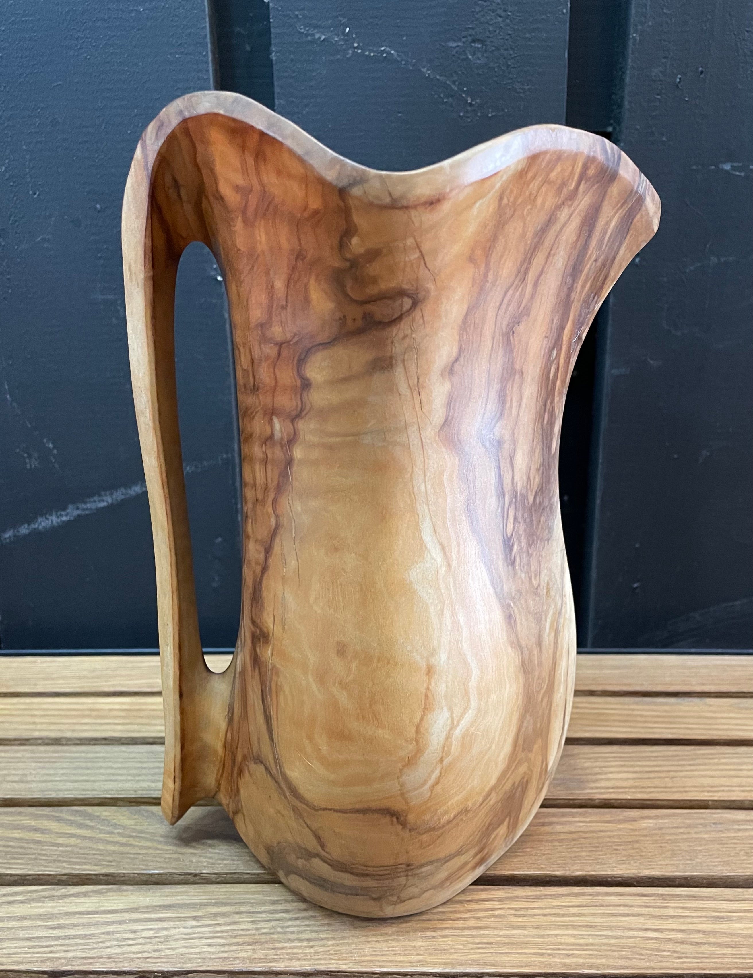 Pichet en bois d'olivier