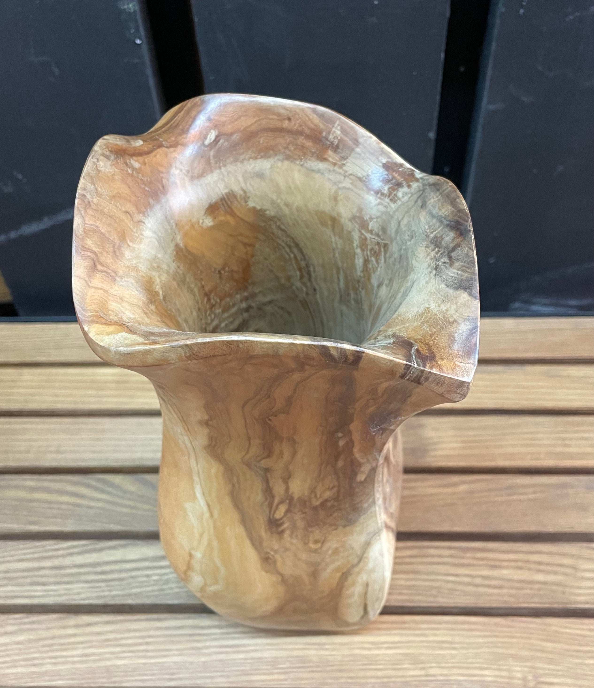 Pichet en bois d'olivier