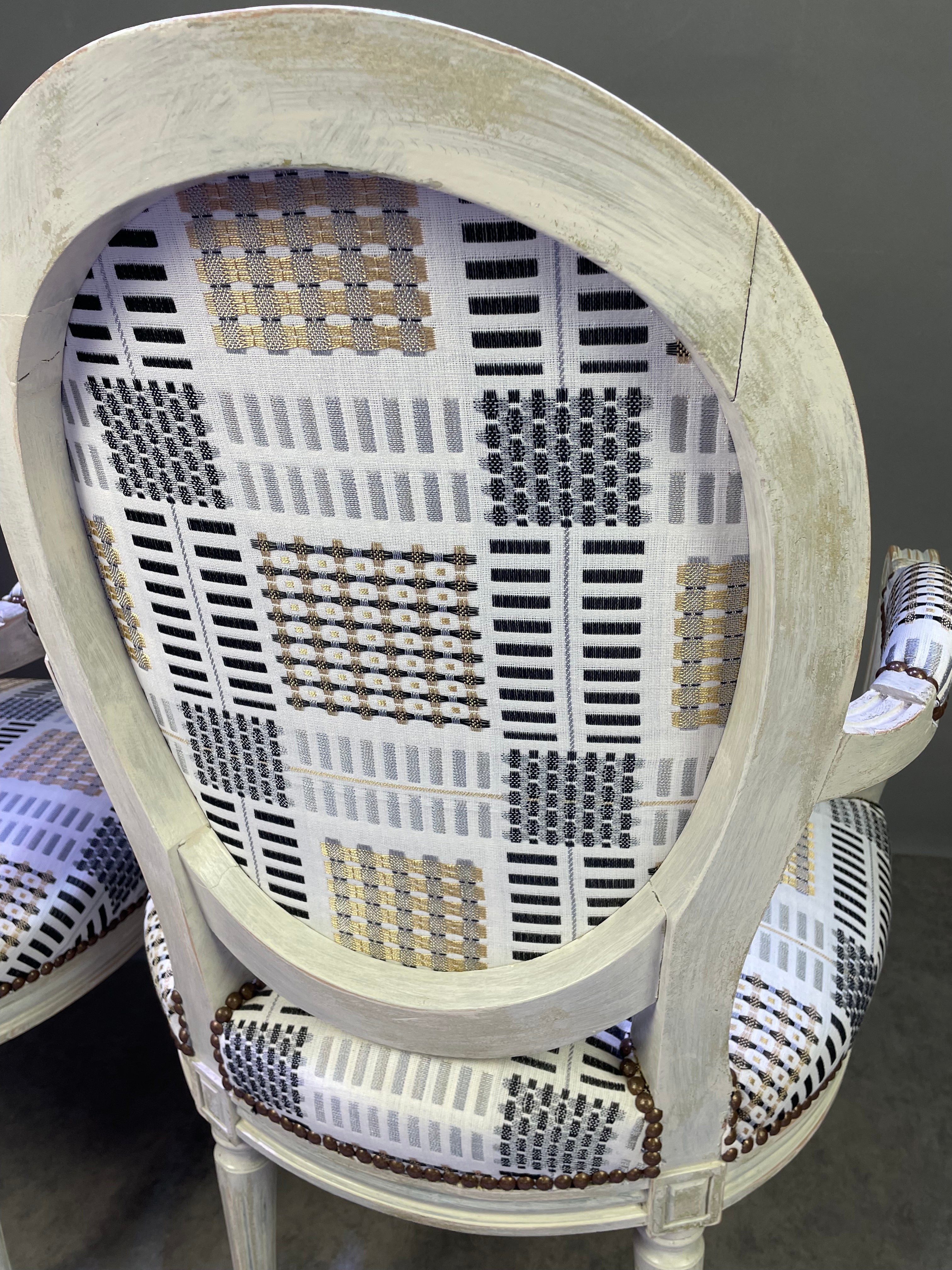 Paire de fauteuils style Louis 16