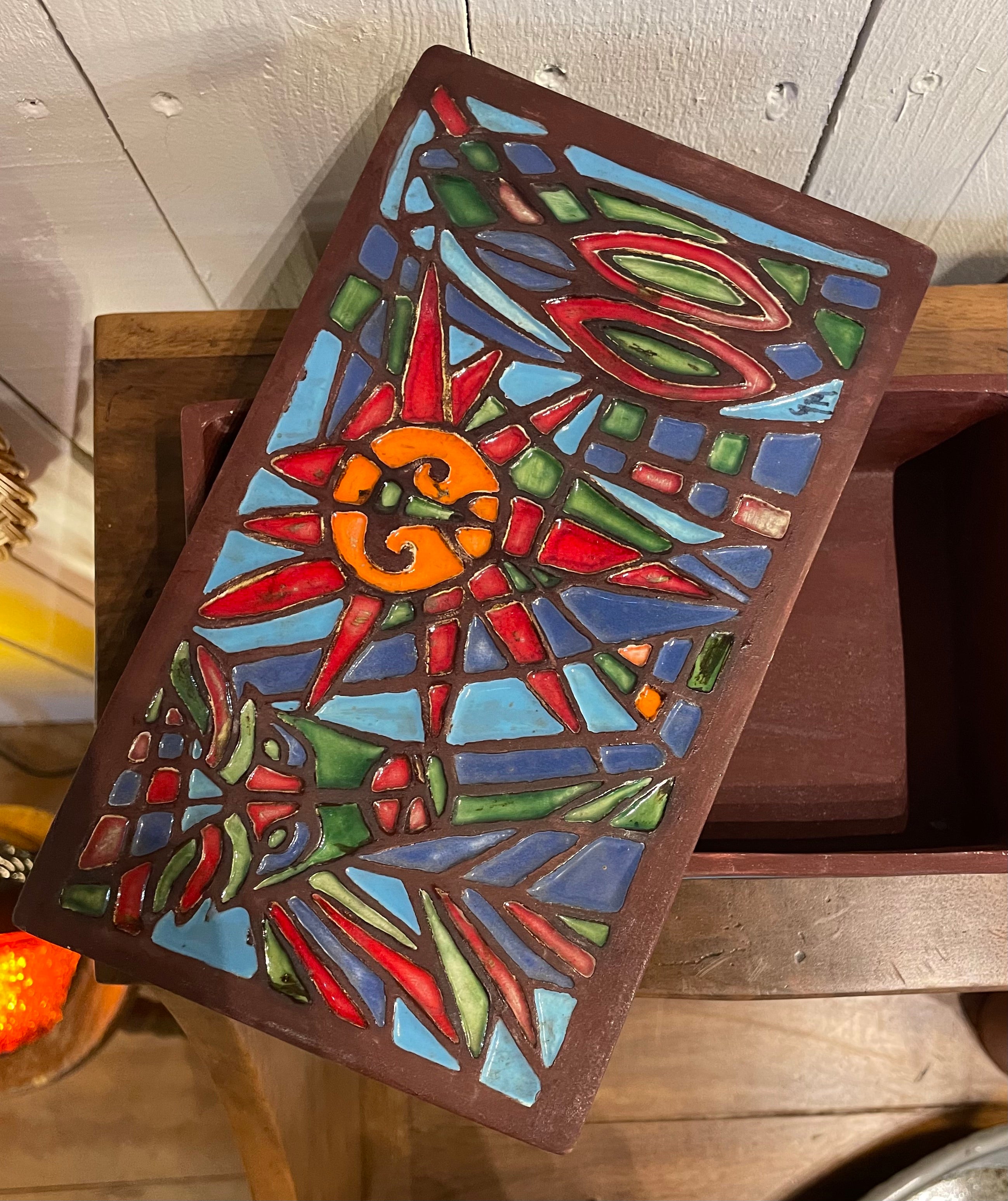 Boîte en céramique de Gabrielle Mackiewicz