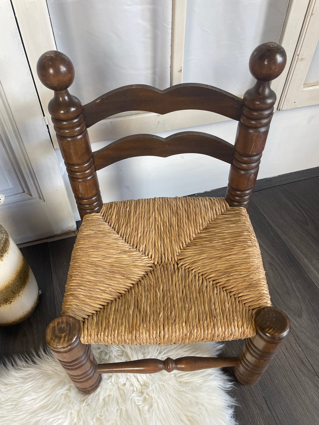 Paire de chaises paillées années 1960