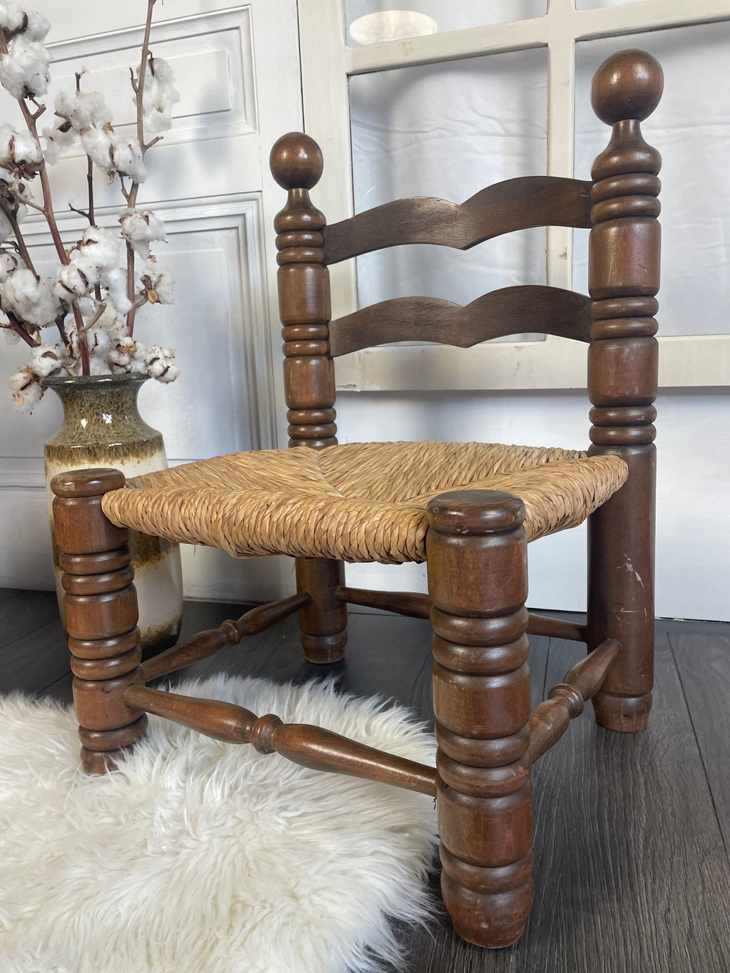 Paire de chaises paillées années 1960