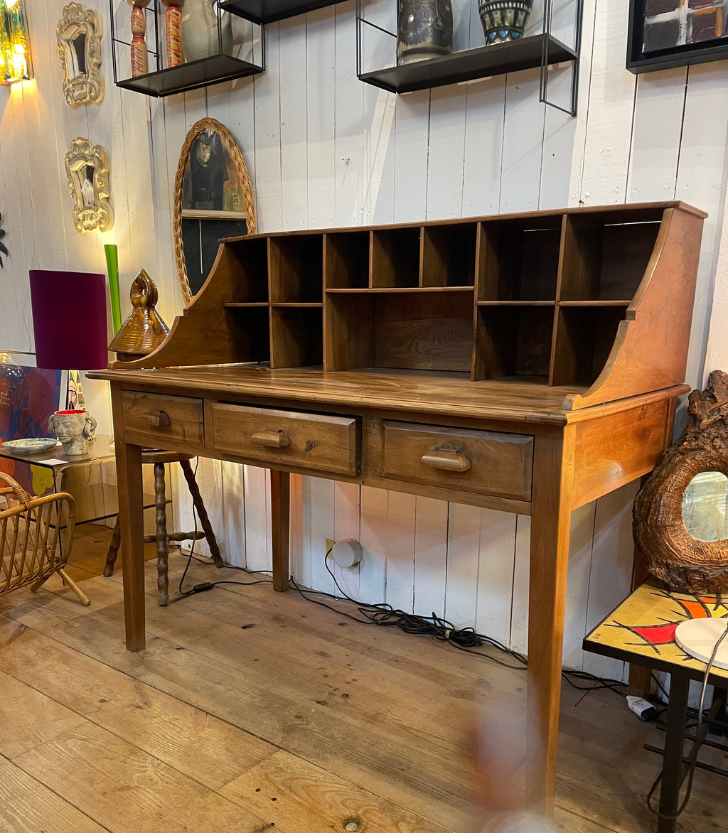 Bureau en noyer années 1940/50