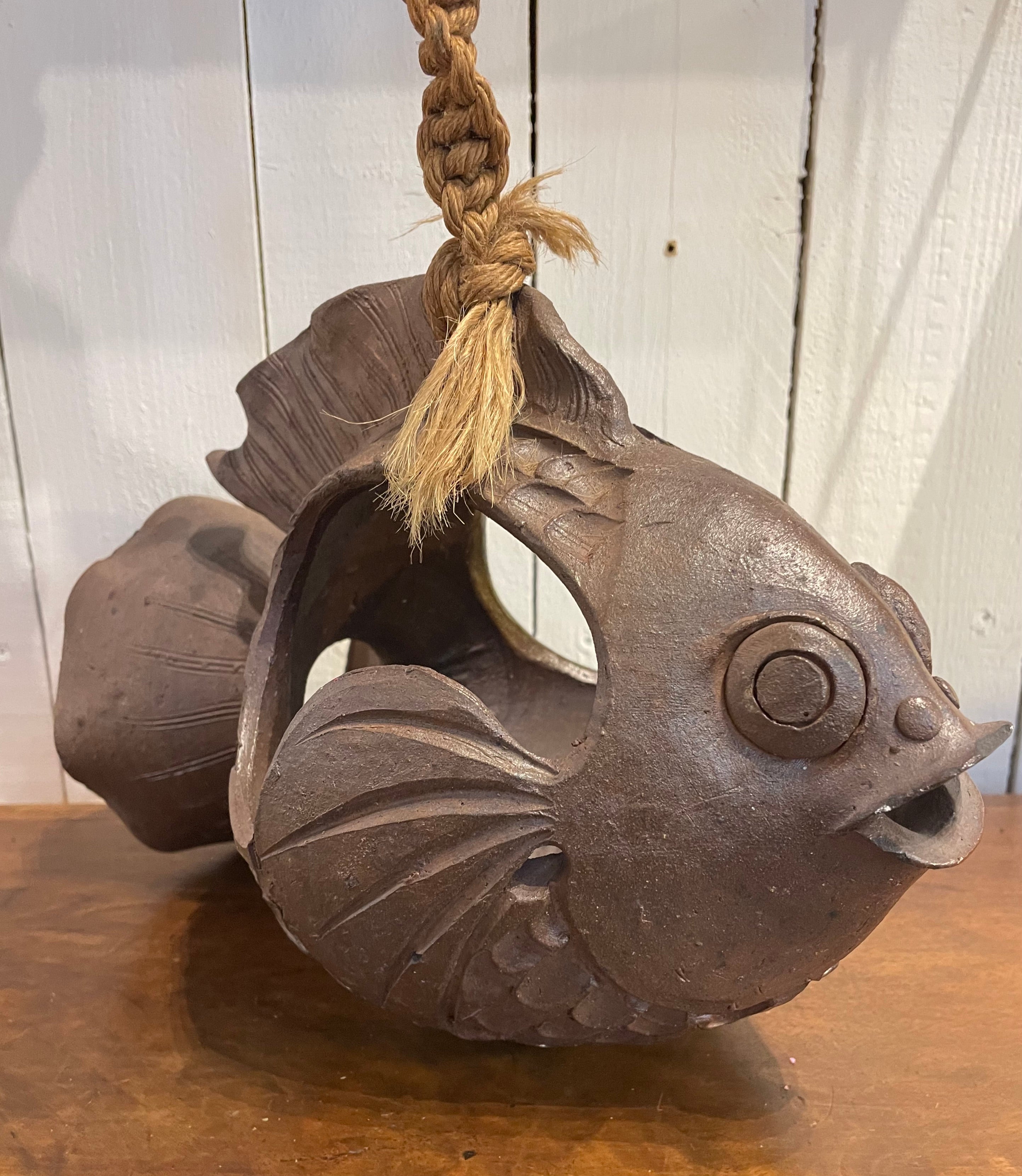 Suspension en forme de poisson