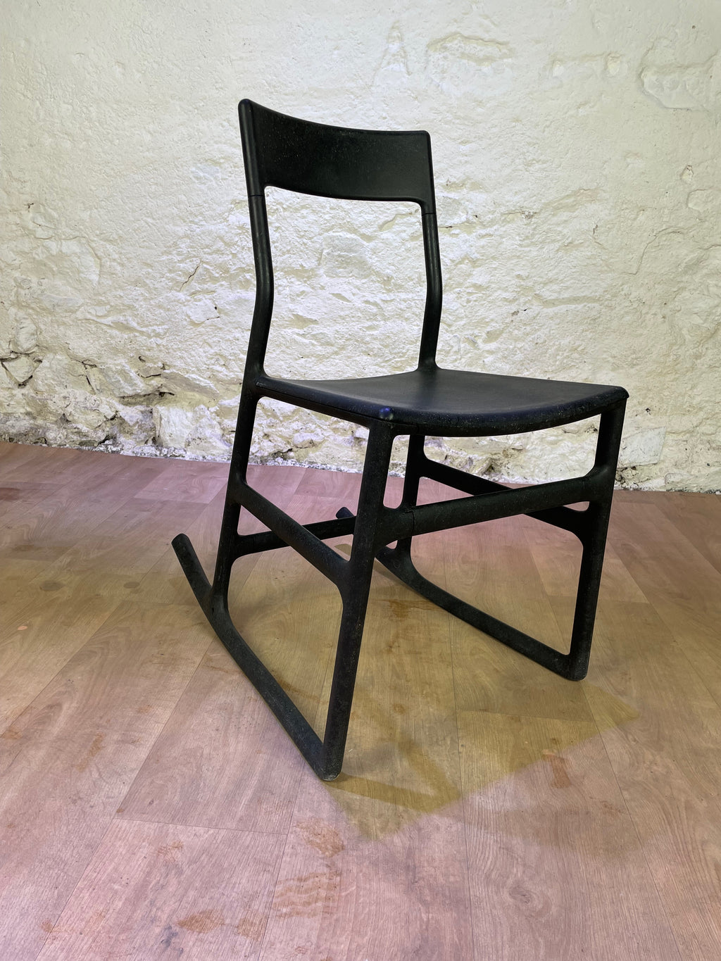 Chaise en résine IKEA vintage