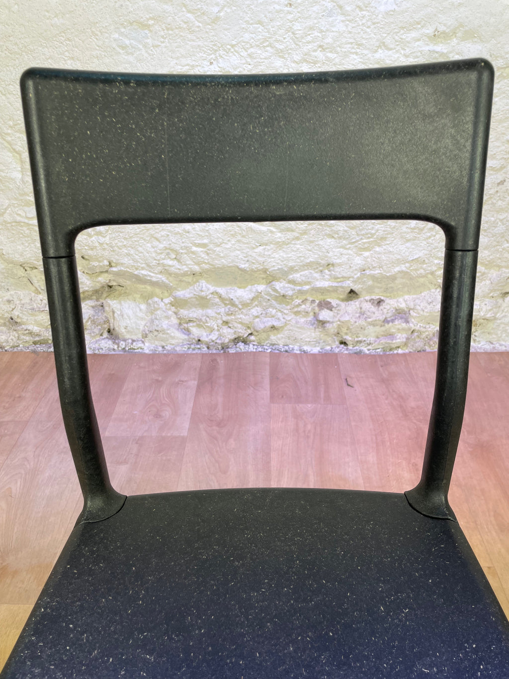 Chaise en résine IKEA vintage