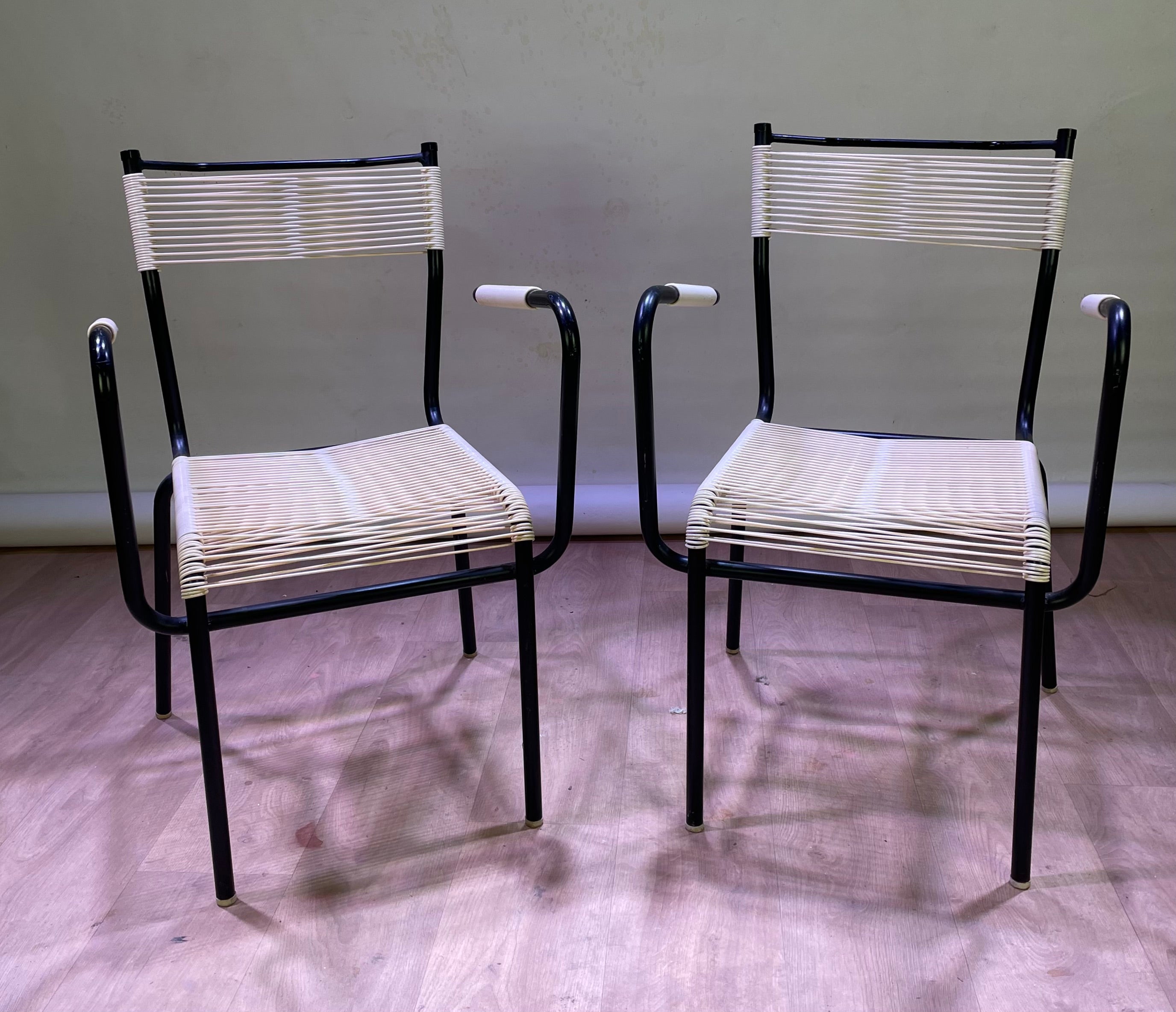 Paire de fauteuils "scoubidou"