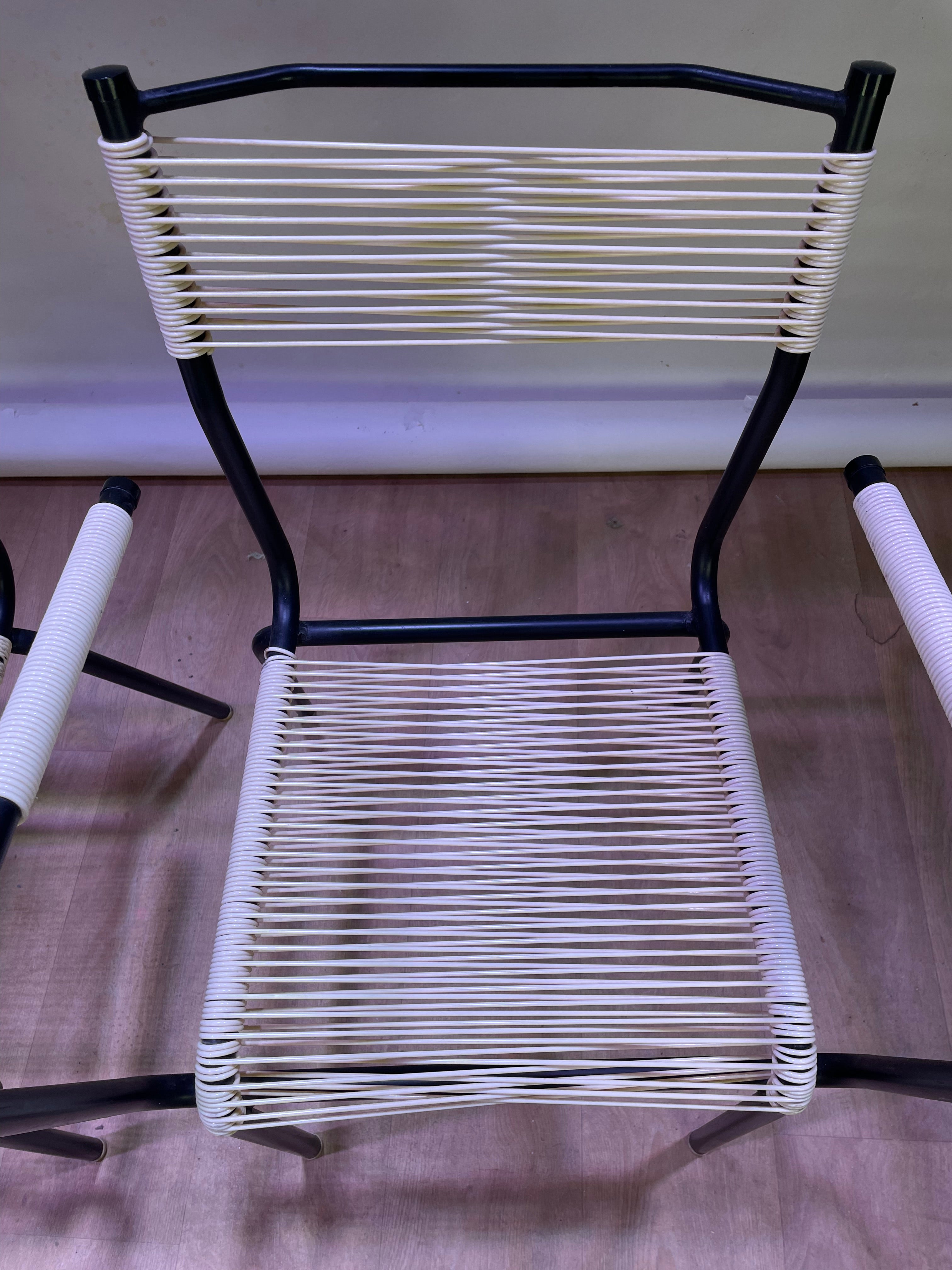 Paire de fauteuils "scoubidou"