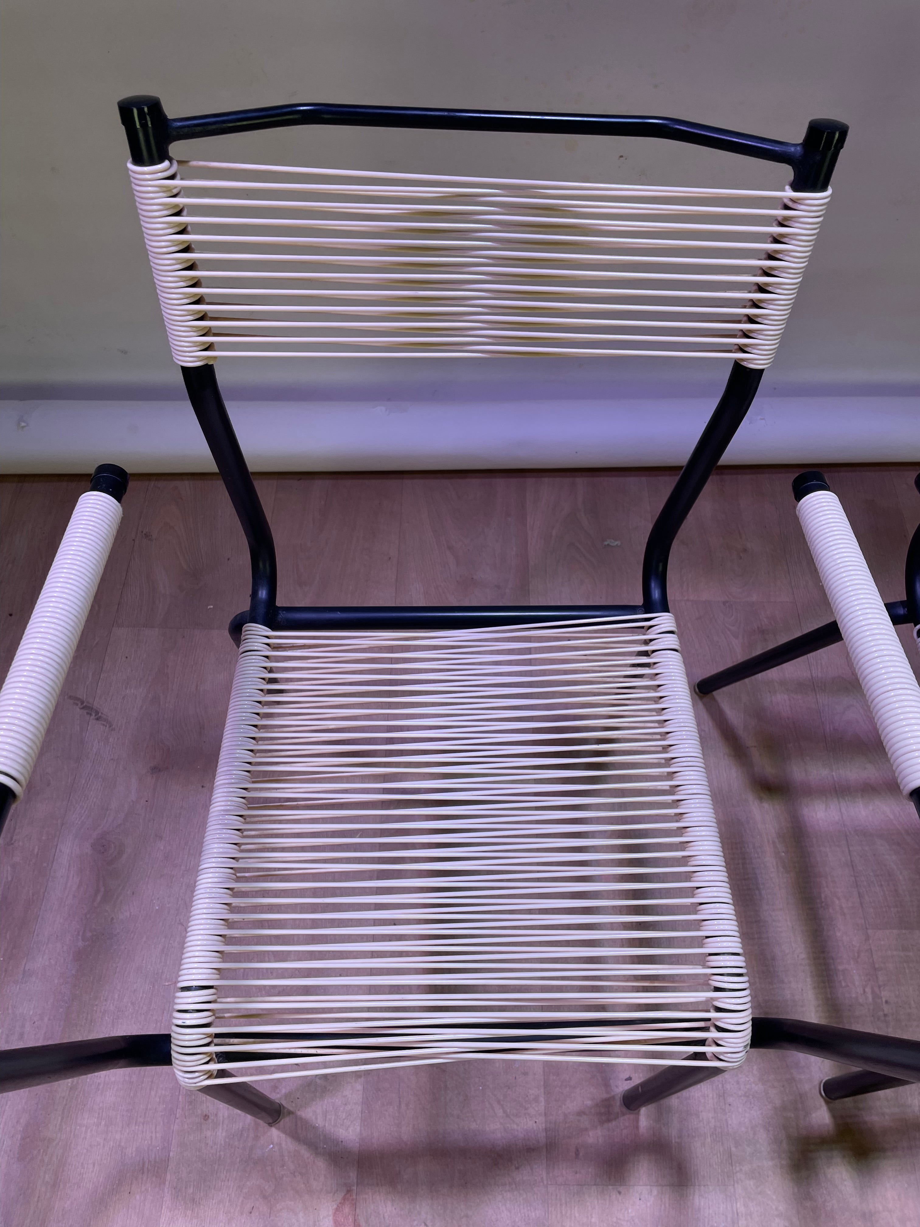 Paire de fauteuils "scoubidou"