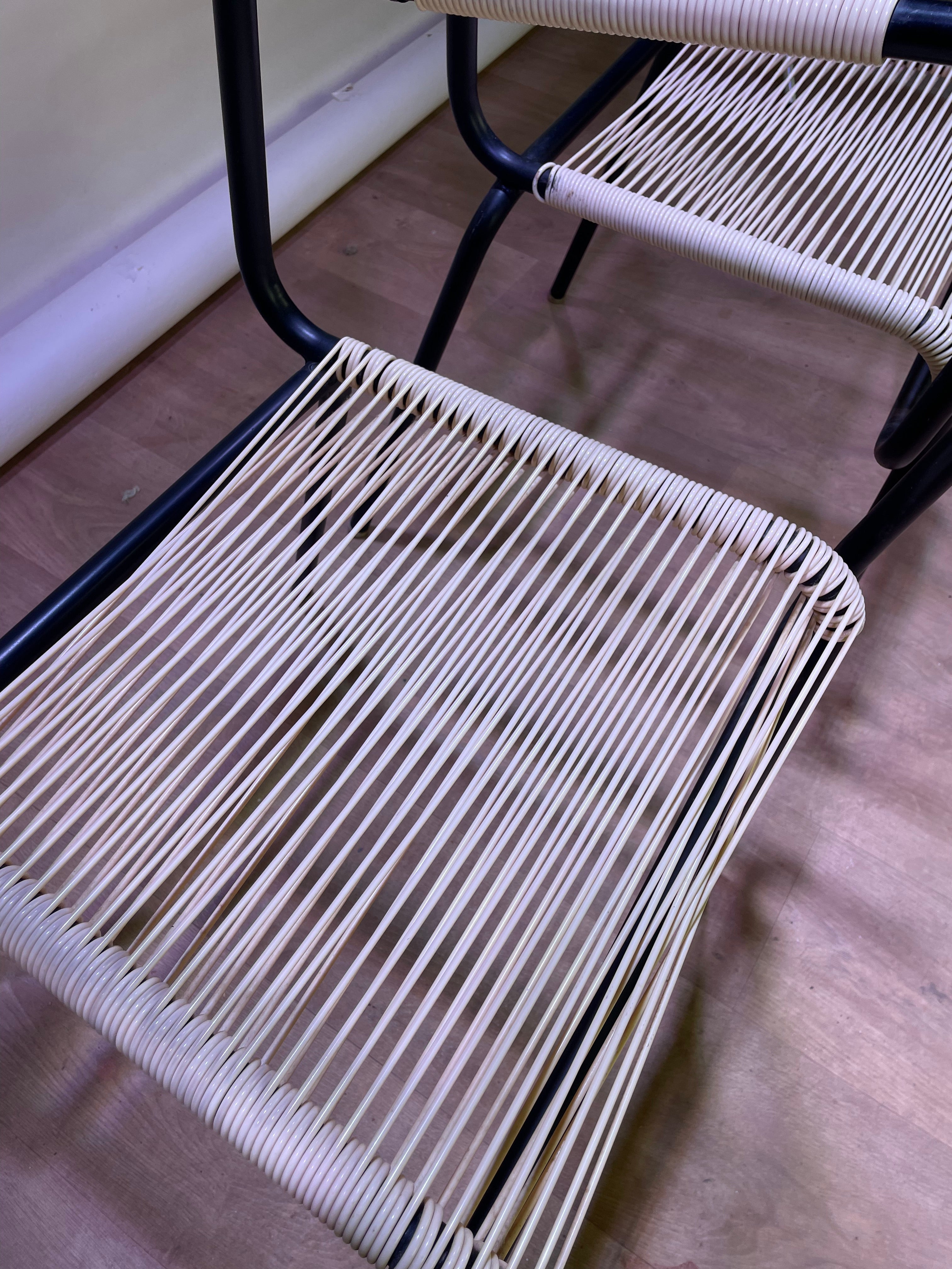 Paire de fauteuils "scoubidou"