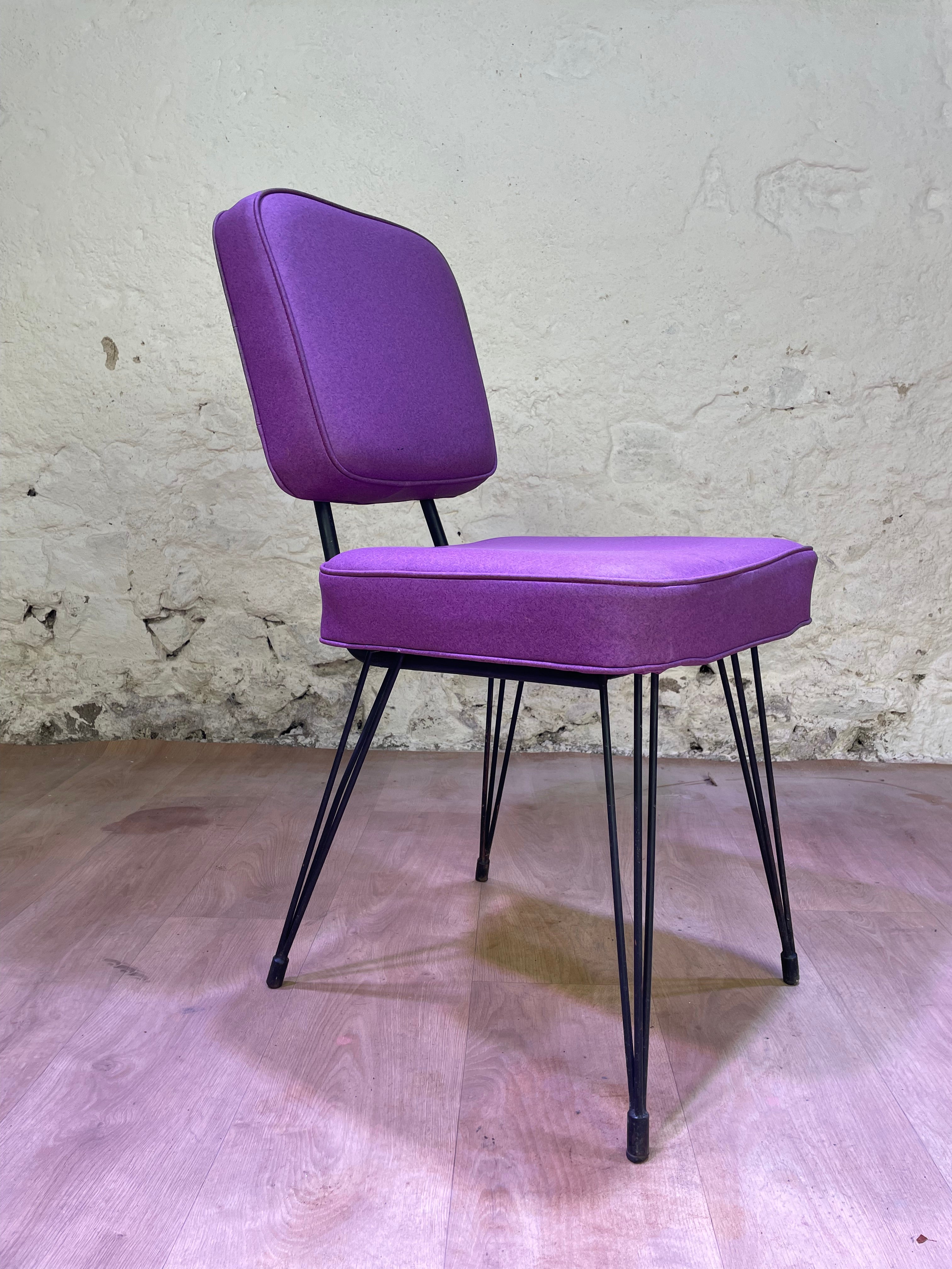 Chaise vintage mauve revisitée
