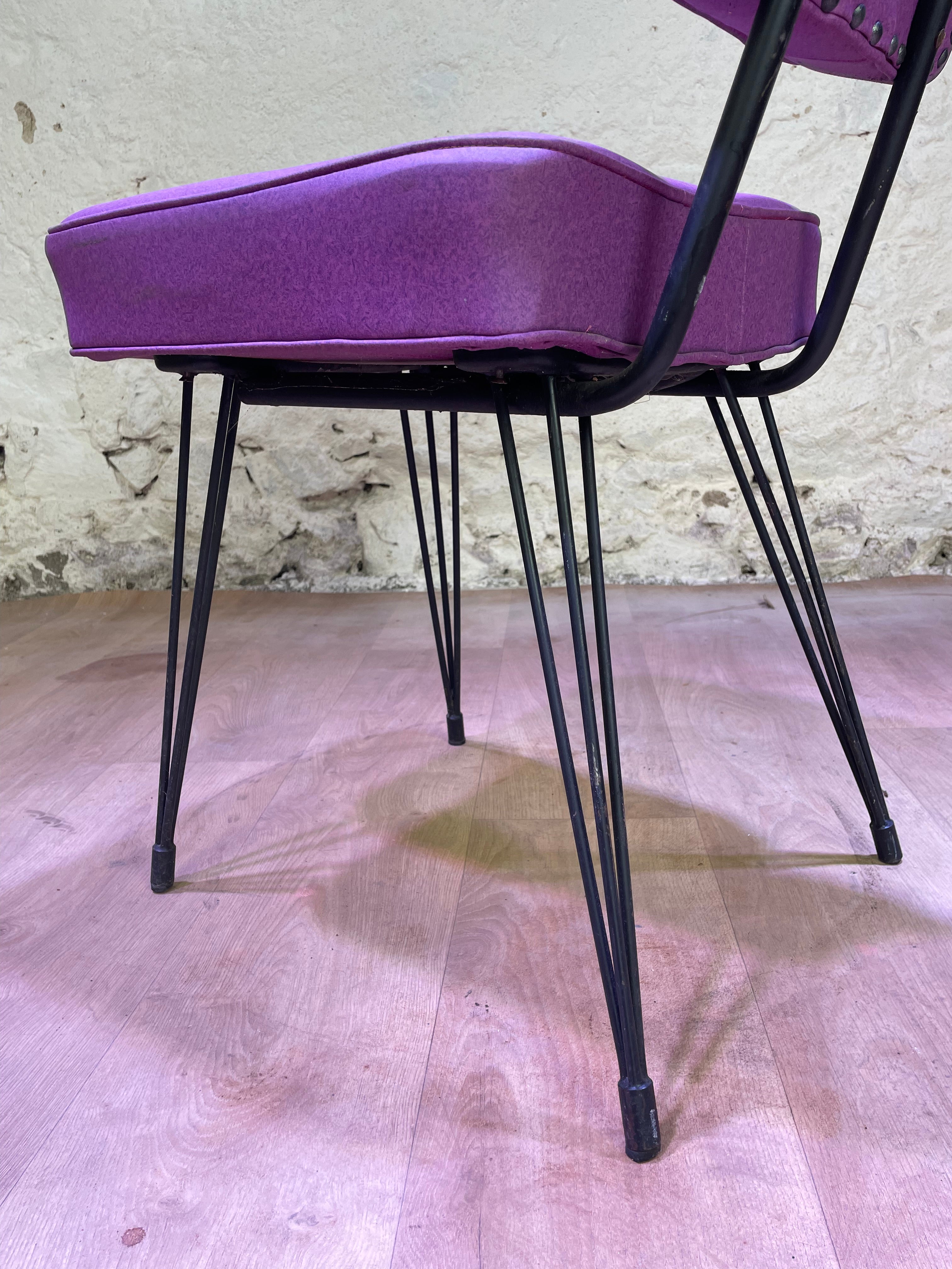 Chaise vintage mauve revisitée